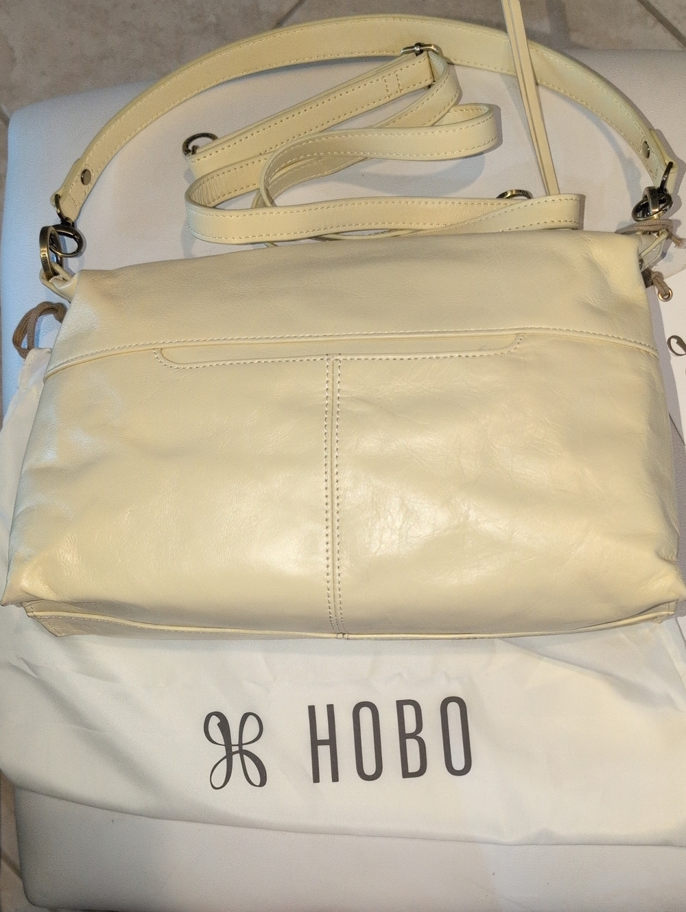 HOBO Soft Cream Leather Shoulder Bag With Crossbody Strap NWT